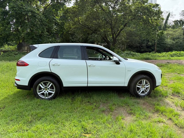 Second-hand 2015 Porsche Cayenne Diesel for sale in Mumbai-1
