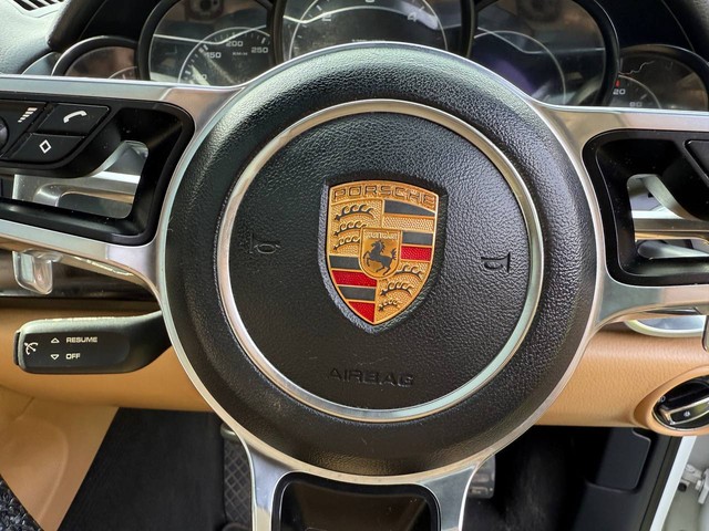 Second-hand 2015 Porsche Cayenne Diesel for sale in Mumbai-18