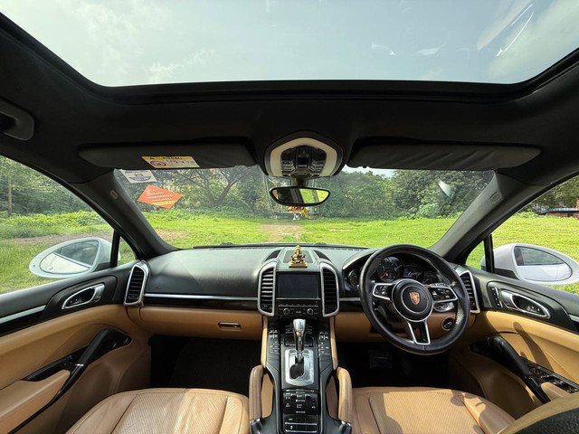 Second-hand 2015 Porsche Cayenne Diesel for sale in Mumbai-17