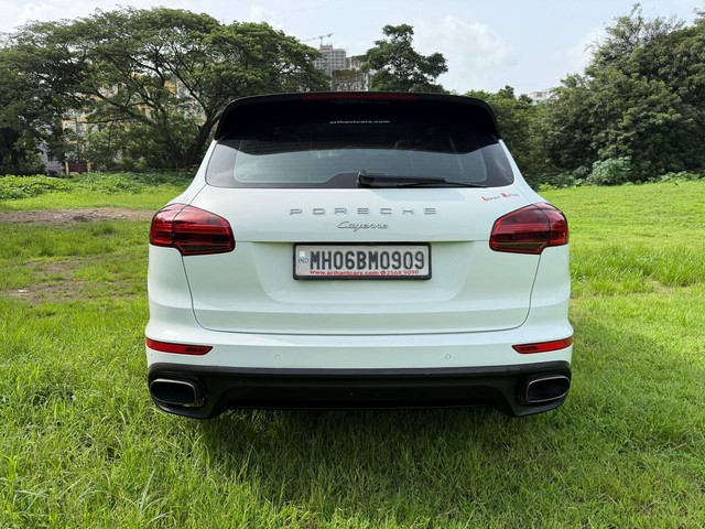 Second-hand 2015 Porsche Cayenne Diesel for sale in Mumbai-3
