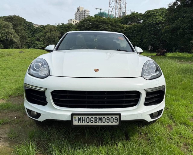 Second-hand 2015 Porsche Cayenne Diesel for sale in Mumbai-7