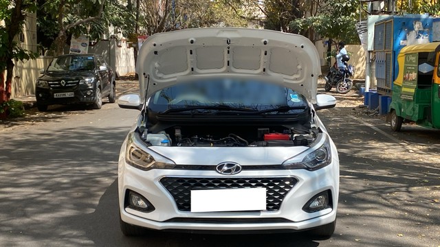 Second-hand 2019 Hyundai i20 Petrol Asta Option for sale in Bangalore-13