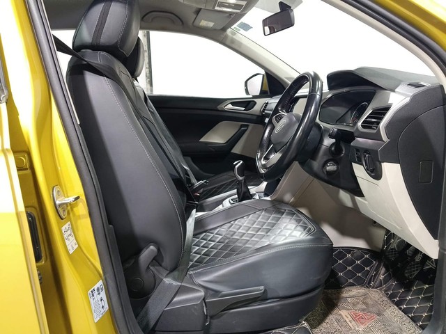 Second-hand 2022 Volkswagen Taigun 1.0 Highline for sale in Kochi-15