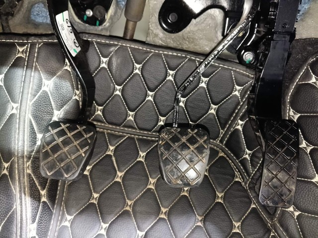 Second-hand 2022 Volkswagen Taigun 1.0 Highline for sale in Kochi-14