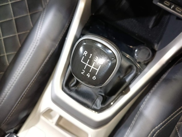 Second-hand 2022 Volkswagen Taigun 1.0 Highline for sale in Kochi-12