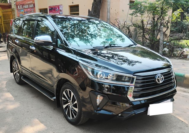 Toyota Innova Crysta 2.4 ZX 7 STR AT Second-hand 2022 Toyota Innova Crysta 2.4 ZX 7 STR AT for sale in Agra-0