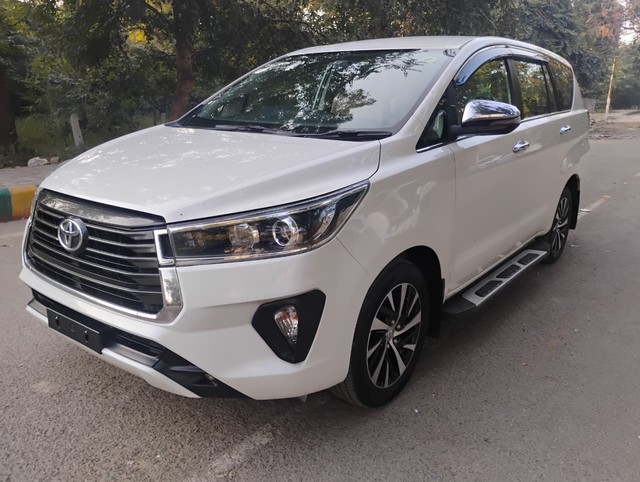 Toyota Innova Crysta 2.4 ZX 7 STR AT Second-hand 2022 Toyota Innova Crysta 2.4 ZX 7 STR AT for sale in Agra-14