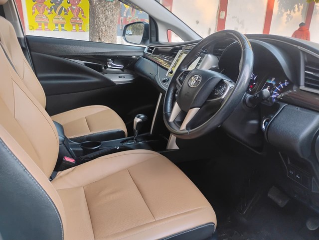 Toyota Innova Crysta 2.4 ZX 7 STR AT Second-hand 2022 Toyota Innova Crysta 2.4 ZX 7 STR AT for sale in Agra-9