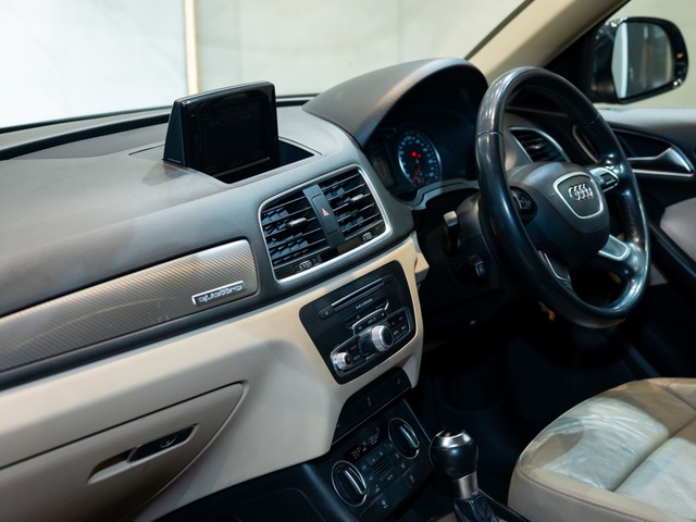 Second-hand 2016 Audi Q3 30 TDI for sale in Kolkata-7