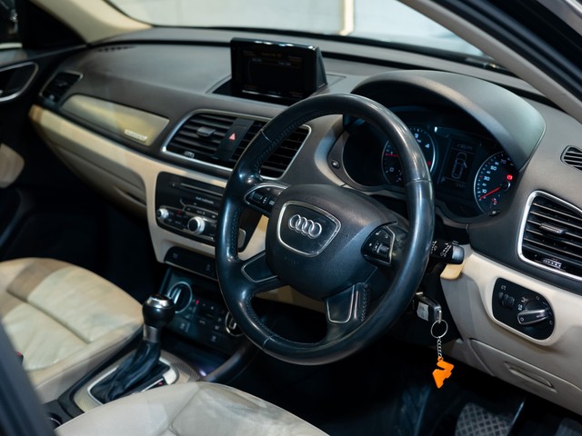 Second-hand 2016 Audi Q3 30 TDI for sale in Kolkata-5