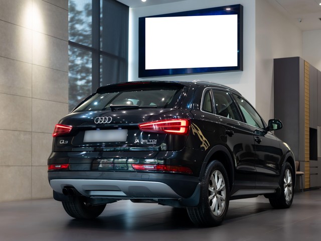 Second-hand 2016 Audi Q3 30 TDI for sale in Kolkata-8