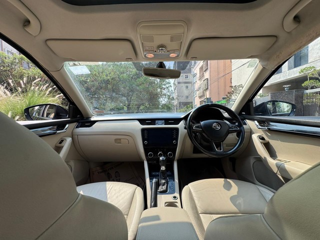 Second-hand 2017 Skoda Octavia 1.8 TSI AT L K for sale in Hyderabad-6