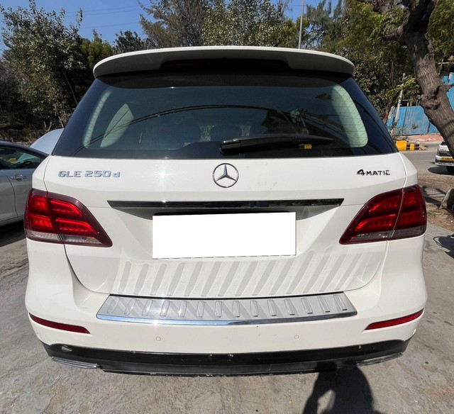 Second-hand 2017 Mercedes-Benz GLE 250d for sale in New Delhi-2