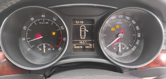 Second-hand 2012 Skoda Superb 1.8 TSI MT for sale in Agra-8