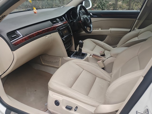 Second-hand 2012 Skoda Superb 1.8 TSI MT for sale in Agra-12