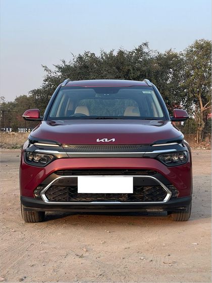 2022 Kia Carens Luxury Plus Diesel AT 6 STR BSVI