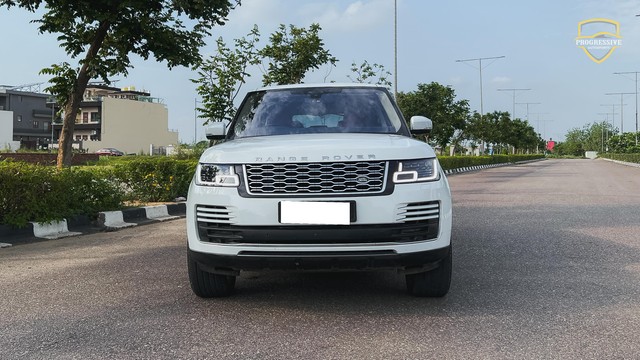 Second-hand 2021 Land Rover Range Rover 3.0 Petrol LWB Vogue SE for sale in New Delhi-2