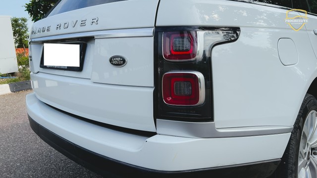 Second-hand 2021 Land Rover Range Rover 3.0 Petrol LWB Vogue SE for sale in New Delhi-6