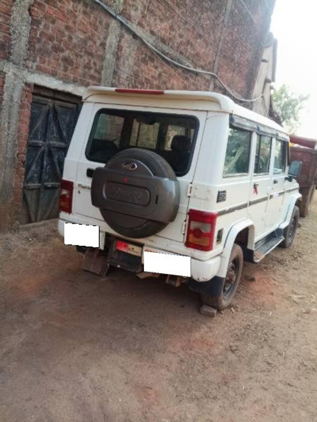 Second-hand 2018 Mahindra Bolero SLE for sale in Katni-4