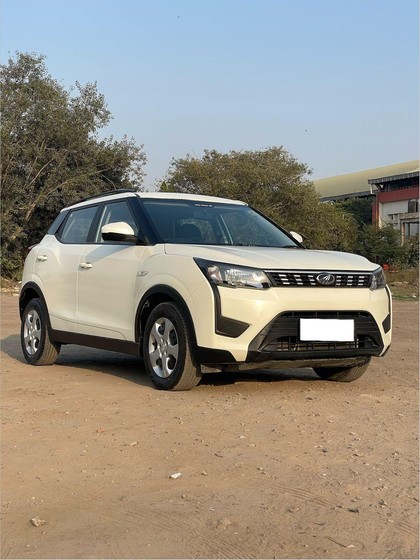 Second-hand 2021 Mahindra XUV300 W6 AMT Sunroof NT BSVI for sale in New Delhi