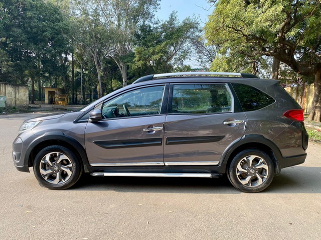 Honda BR-V i-VTEC VX MT Second-hand 2017 Honda BR-V i-VTEC VX MT for sale in New Delhi-3