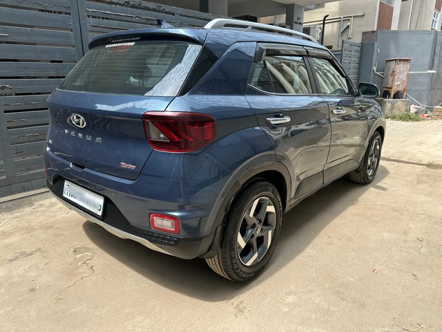 Second-hand 2020 Hyundai Venue SX Plus Turbo DCT for sale in Chennai-6