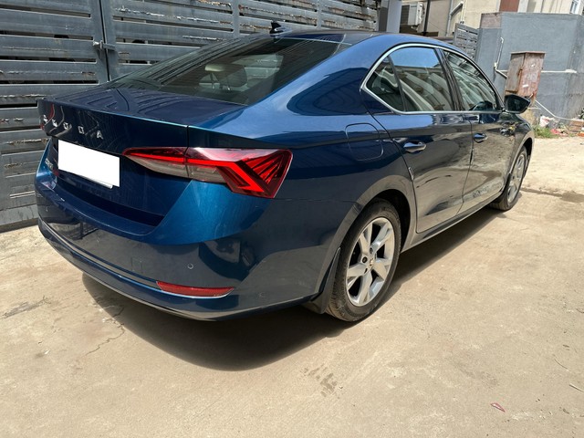Second-hand 2022 Skoda Octavia Style for sale in Chennai-5