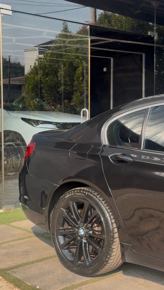 Second-hand 2014 BMW 7 Series 750Li for sale in New Delhi-6