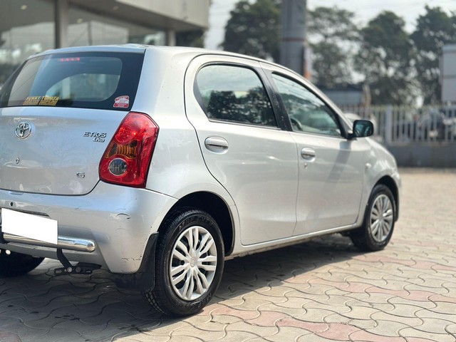 Second-hand 2012 Toyota Etios Liva G for sale in Lucknow-1