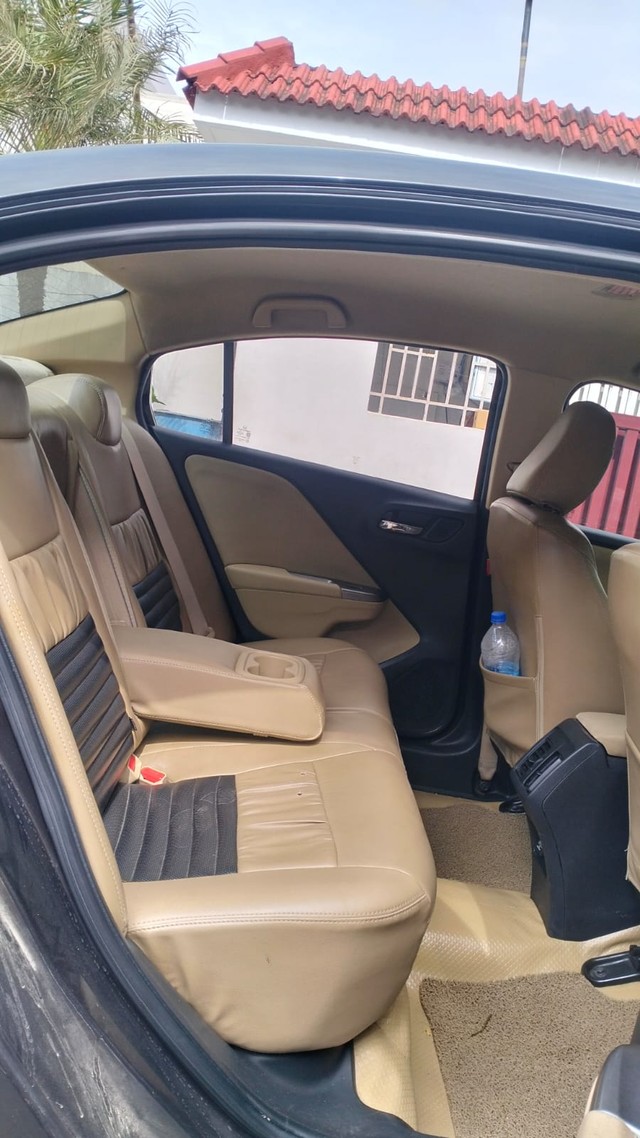 Honda City i VTEC V Second-hand 2016 Honda City i VTEC V for sale in Coimbatore-10