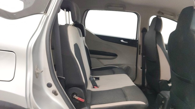 Second-hand 2019 Renault Triber RXZ for sale in Pune-8