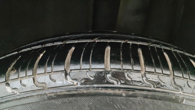 Second-hand 2019 Renault Triber RXZ for sale in Pune-7