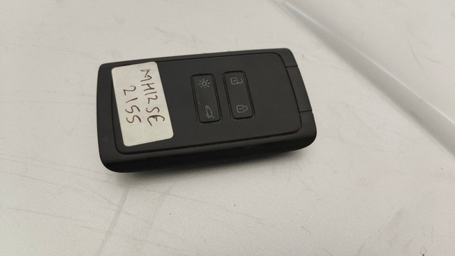 Second-hand 2019 Renault Triber RXZ for sale in Pune-3