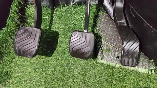 Second-hand 2019 Renault Triber RXZ for sale in Pune-25