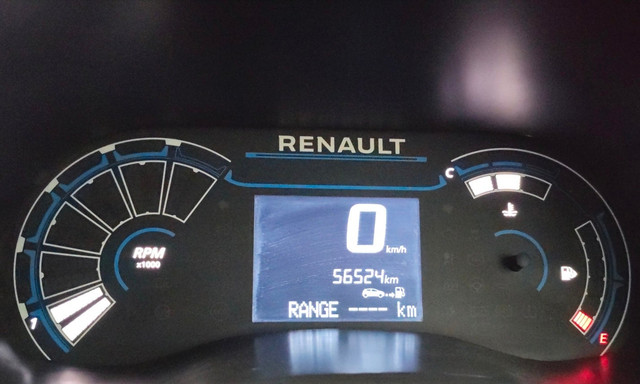 Second-hand 2019 Renault Triber RXZ for sale in Pune-24