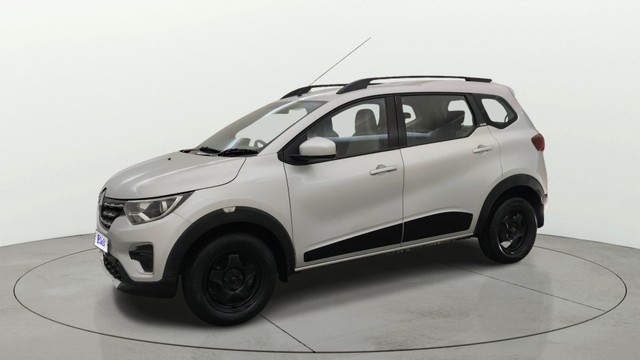 Second-hand 2019 Renault Triber RXZ for sale in Pune-18