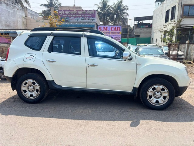 Second-hand 2014 Renault Duster RXL AWD for sale in Miraj-3