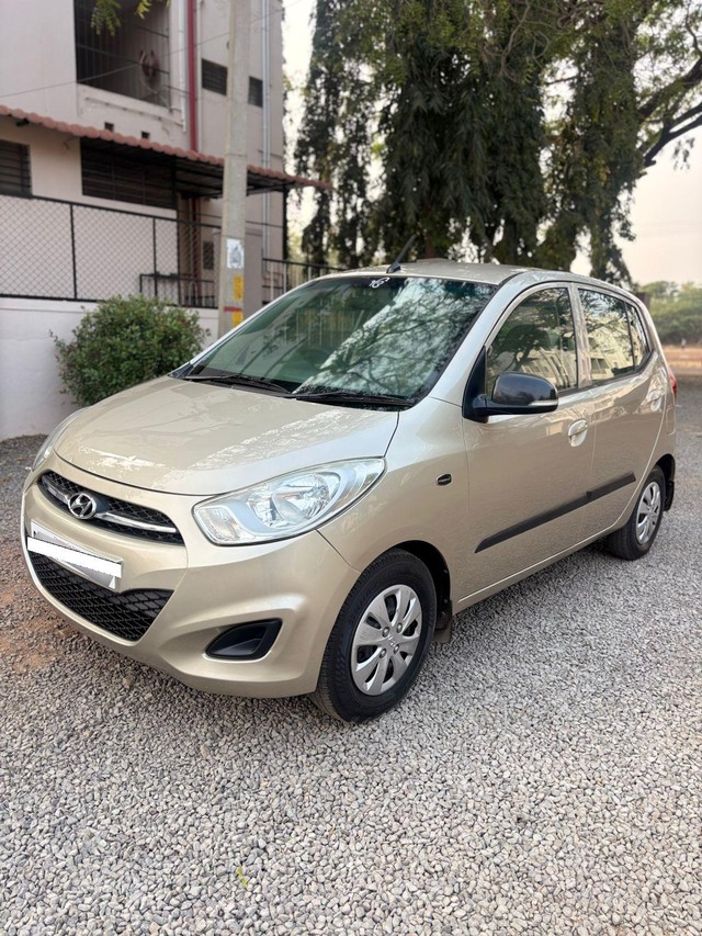 Second-hand 2011 Hyundai i10 Magna for sale in Miraj-4