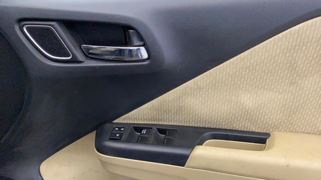 Honda City i-VTEC V Second-hand 2018 Honda City i-VTEC V for sale in New Delhi-17