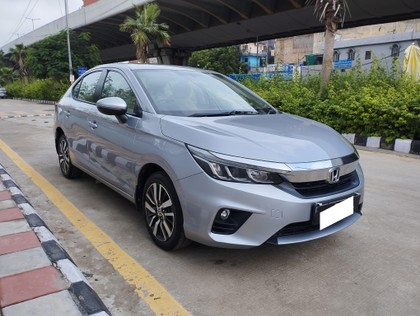 Second-hand 2022 Honda City VX CVT for sale in New Delhi