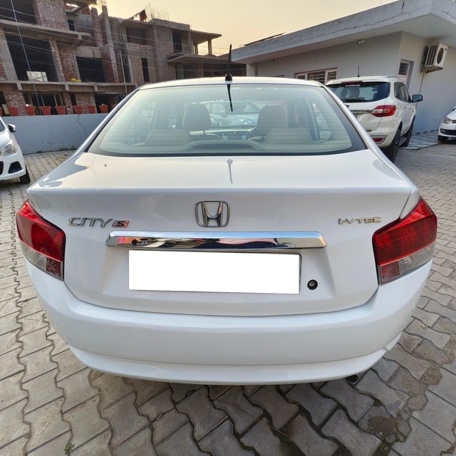 Second-hand 2010 Honda City 1.5 S MT for sale in Chandigarh-1