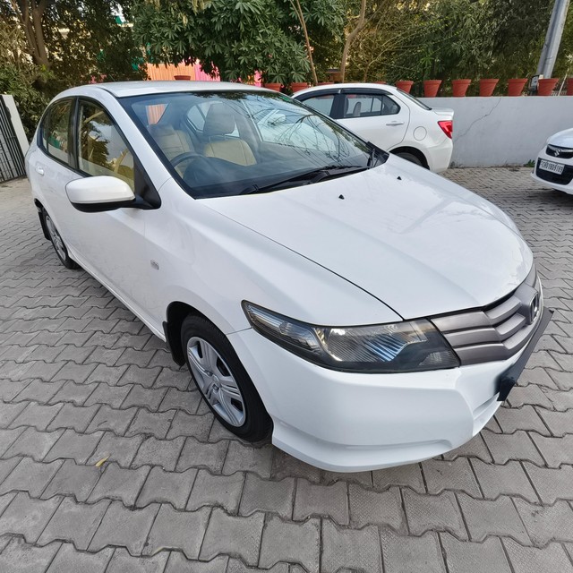 Second-hand 2010 Honda City 1.5 S MT for sale in Chandigarh-4