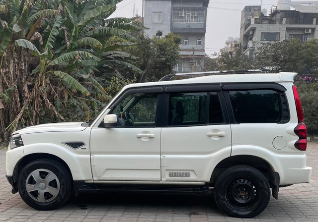 Second-hand 2019 Mahindra Scorpio S9 BSIV for sale in New Delhi-3