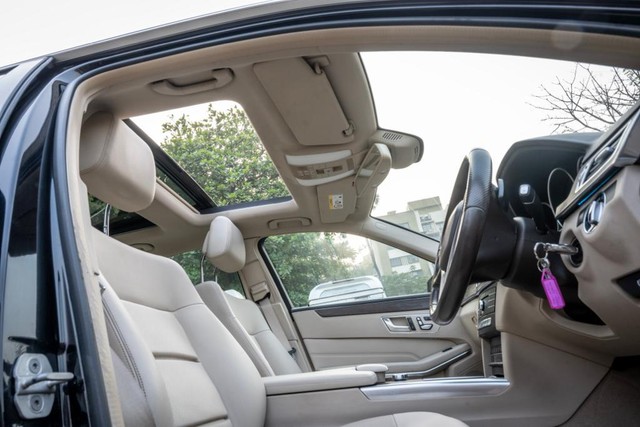 Second-hand 2017 Mercedes-Benz E-Class E250 Edition E for sale in Mumbai-10