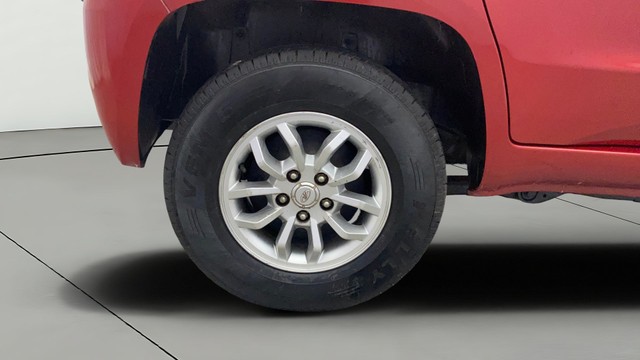 Second-hand 2017 Mahindra TUV 300 T8 for sale in Kochi-24