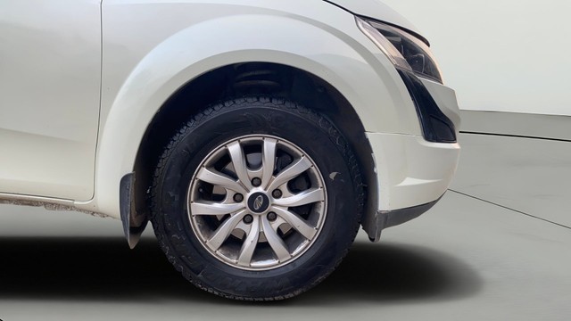 Second-hand 2019 Mahindra XUV500 W5 for sale in Jaipur-23