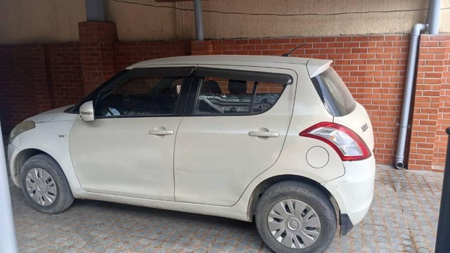 Second-hand 2013 Maruti Suzuki Swift VXI for sale in Dehradun-4