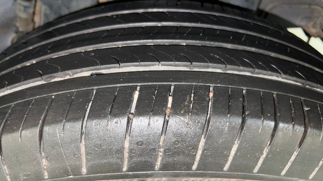 Second-hand 2020 Hyundai Venue S Plus Diesel BSVI for sale in Mysore-39