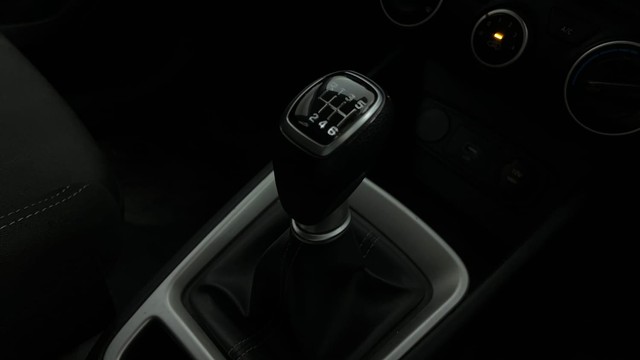 Second-hand 2020 Hyundai Venue S Plus Diesel BSVI for sale in Mysore-12