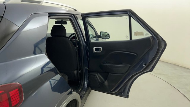 Second-hand 2020 Hyundai Venue S Plus Diesel BSVI for sale in Mysore-33